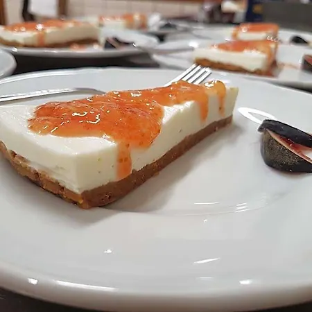 Ξενοδοχείο La Cresta 3*